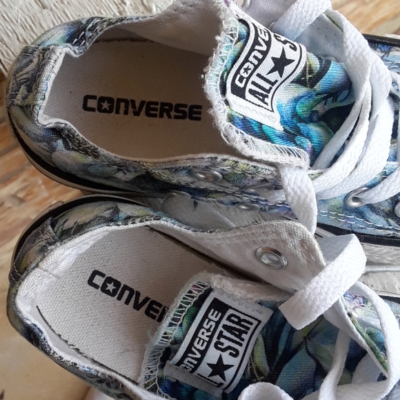 Converse All Star Shoes - Picture 4 of 7